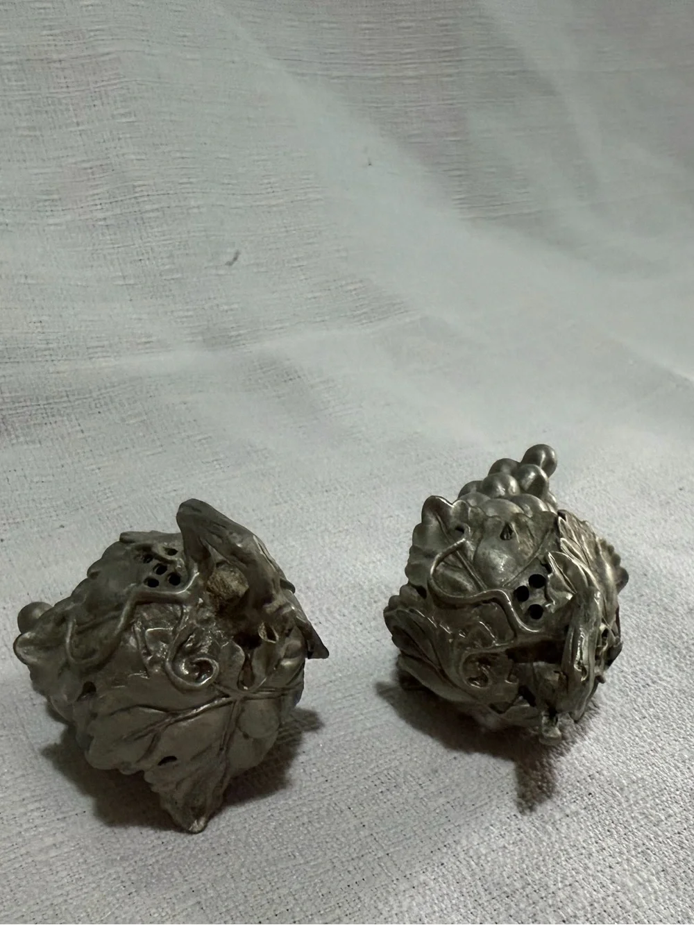 Arthur Court Rare Find 1991 Grape Salt And Pepper Shakers Heavyweight Signed